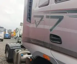 Седельный тягач Седельный тягач FAW J7 2023 года б/у фото 4
