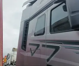 Седельный тягач Седельный тягач FAW J7 2023 года б/у фото 5