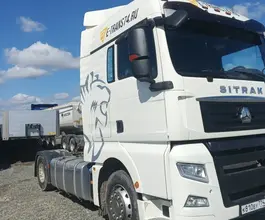 Седельный тягач Седельный тягач SITRAK c7h 2023 года б/у