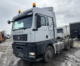 Седельный тягач Седельный тягач SITRAK c7h 2023 года б/у фото 2