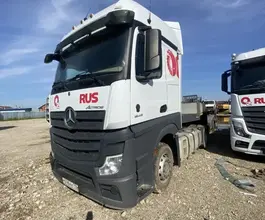 Седельный тягач Седельный тягач Mercedes-Benz Actros 2020 года б/у