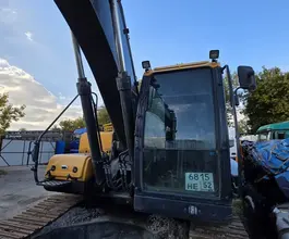 Экскаватор HYUNDAI R225LVS 2022 года б/у фото 3