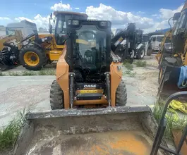 Фронтальный погрузчик Фронтальный погрузчик CASE SR200B 2022 года б/у фото 3