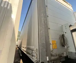 Тентованный прицеп Schmitz Cargobull SCB 2022 года б/у