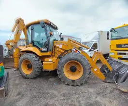 Экскаватор-погрузчик Runmax SE460 2022 года б/у