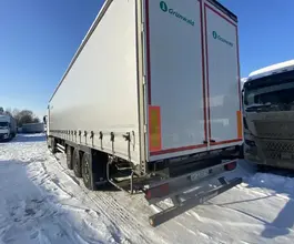 Шторный полуприцеп Grunwald 9453 2023 года б/у