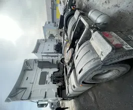 Седельный тягач Седельный тягач FAW J7 2023 года б/у фото 4