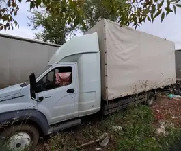 Тентованный грузовик Тентованный грузовик  ГАЗ 2021 года б/у фото 4