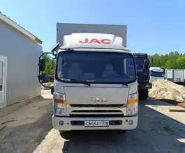 Тентованный грузовик Тентованный грузовик  JAC 2023 года б/у