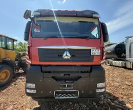 Седельный тягач Седельный тягач SITRAK c7h 2023 года б/у фото 3