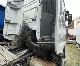 Седельный тягач Седельный тягач FAW J7 2023 года б/у фото 5
