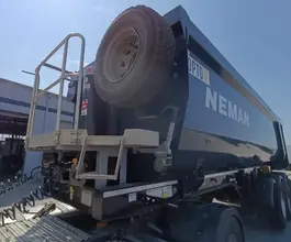 Самосвальный полуприцеп Grunwald 9453 2022 года б/у