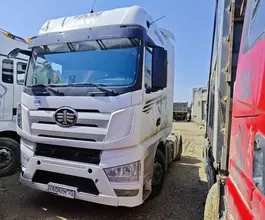 Седельный тягач Седельный тягач FAW J7 2023 года б/у фото 2