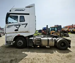 Седельный тягач Седельный тягач FAW J7 2023 года б/у фото 5
