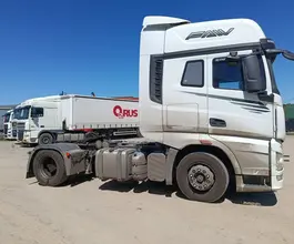 Седельный тягач FAW J7 2023 года б/у фото 5