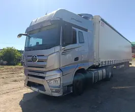 Седельный тягач FAW J7 2023 года б/у фото 2
