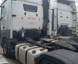 Седельный тягач Mercedes-Benz Actros 2023 года б/у фото 5
