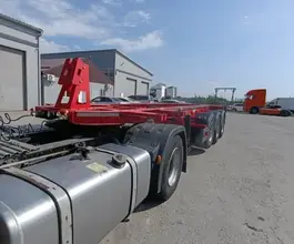 Полуприцеп-контейнеровоз Grunwald 9453 2023 года б/у фото 2