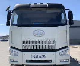 FAW J6 с КМУ  2022 года б/у фото 3