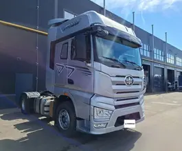 Седельный тягач Седельный тягач FAW J7 2023 года б/у