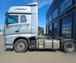 Седельный тягач Седельный тягач FAW J7 2023 года б/у фото 4