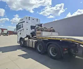 Седельный тягач Седельный тягач FAW J7 2023 года б/у фото 5