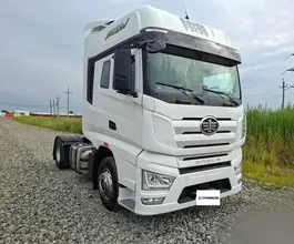 Седельный тягач Седельный тягач FAW J7 2023 года новый