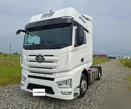 Седельный тягач Седельный тягач FAW J7 2023 года новый фото 3