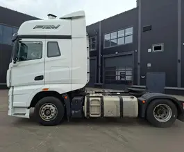 Седельный тягач Седельный тягач FAW J7 2023 года б/у фото 4