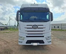 Седельный тягач Седельный тягач FAW J7 2023 года б/у фото 2