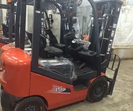 Автопогрузчик Heli CPCD15 с двиг. ISUZU, грузоподъемность 1500 кг, H — 4,8 метра  новый