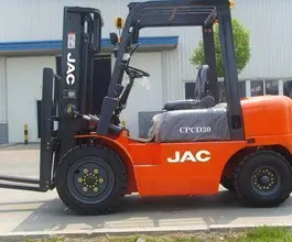 Вилочный погрузчик JAC CPCD35, грузоподъемность 3500 кг, дизельный/бензиновый двигатель  новый