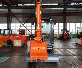 Мини-экскаватор гусеничный LONKING CDM6025 2025 года новый фото 2