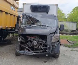 Фургон  Шасси грузового автомобиля 2021 года б/у