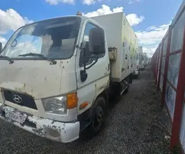Фургон Hyundai 2011 года б/у