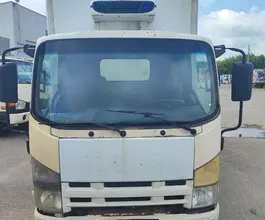 Фургон  Isuzu 2017 года б/у