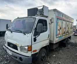 Фургон Hyundai 2011 года б/у