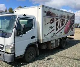 Фургон  Mitsubishi Fuso 2013 года б/у