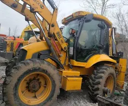 Экскаватор-погрузчик Bull 4SX 2023 года б/у