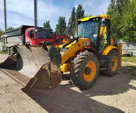 Экскаватор-погрузчик JCB 4CX 2023 года б/у