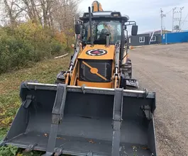 Экскаватор-погрузчик Экскаватор-погрузчик HDCM 3TX 2024 года б/у