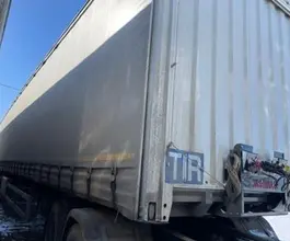 Тентованный полуприцеп Hastrailer Hasliner 2023 года б/у