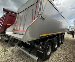 Самосвальный полуприцеп Bodex KIS 4WA1 2023 года б/у