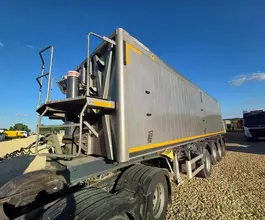 Самосвальный полуприцеп Bodex KIS 4WA1 2023 года б/у