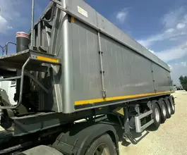 Самосвальный полуприцеп Bodex KIS 4WA1 2023 года б/у