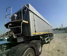 Самосвальный полуприцеп Bodex KIS 4WA1 2023 года б/у
