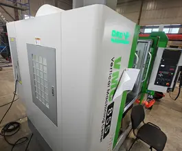 Обрабатывающий центр DRC Machinery VMC855 2024 года б/у