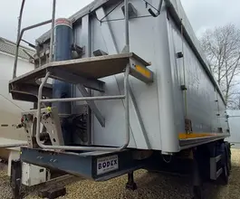 Самосвальный полуприцеп Bodex KIS 3WA1 2022 года б/у фото 3