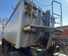 Самосвальный полуприцеп Bodex KIS 4WA1 2023 года б/у