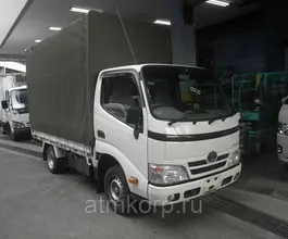 Тентованный грузовик Тентованный грузовик  Toyota  б/у